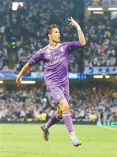 攻端表现出 攻端表现出